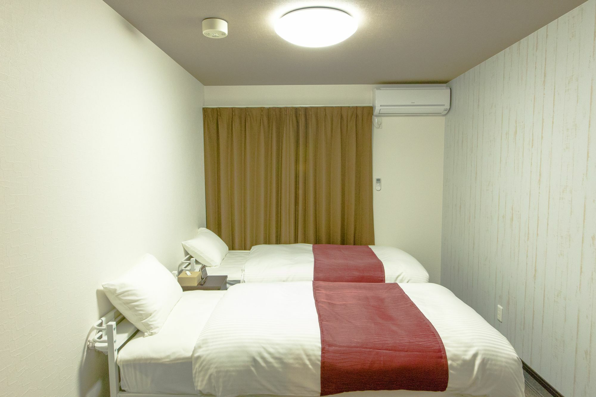 Japaning Hotel Kinkakuji Kitano Hakubaicho كيوتو المظهر الخارجي الصورة
